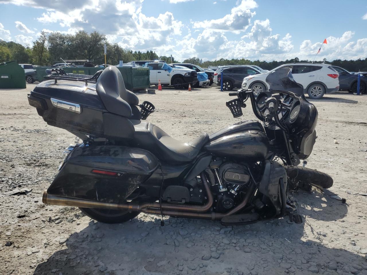 Harley-Davidson Flhxst Image 1