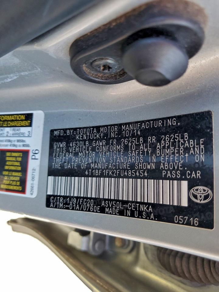 Toyota Camry Le Image 2