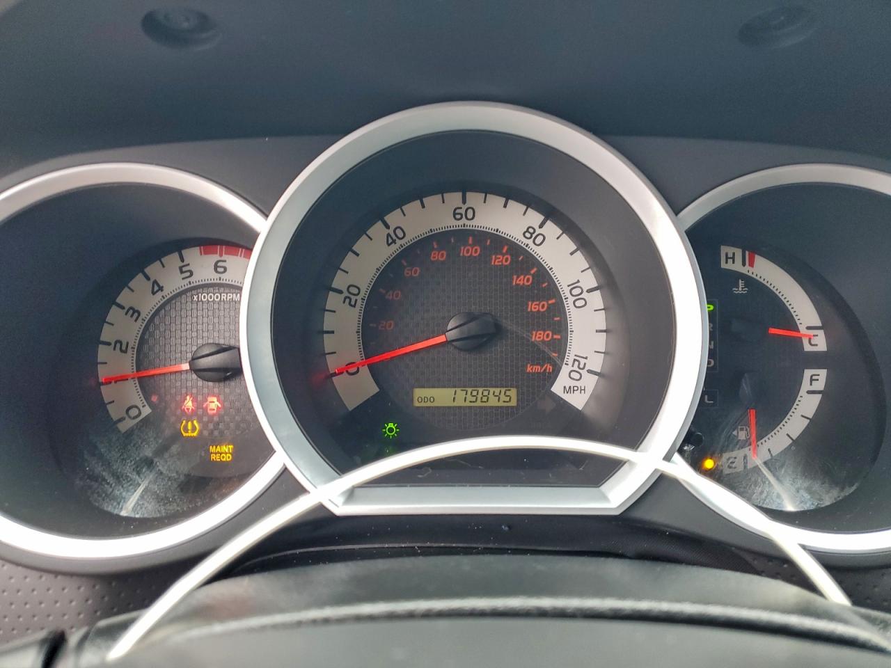 Toyota Tacoma Double Cab Prerunner Image 9