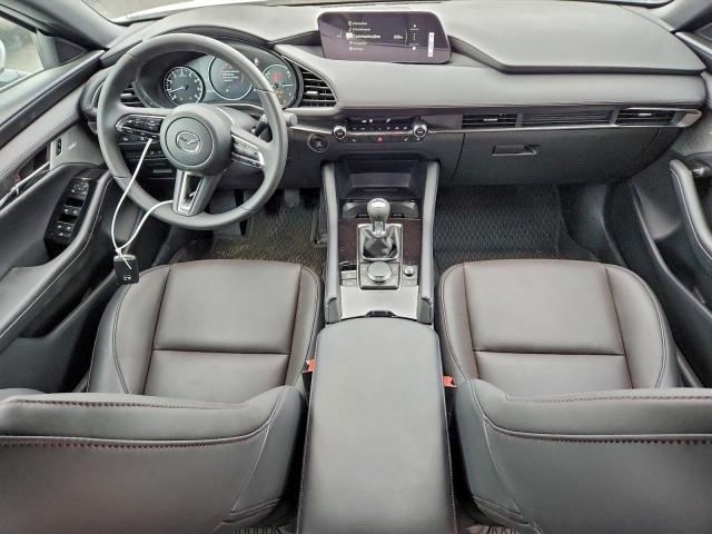 Mazda 3 Premium Image 9