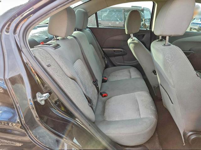 Chevrolet Sonic Ls Image 10