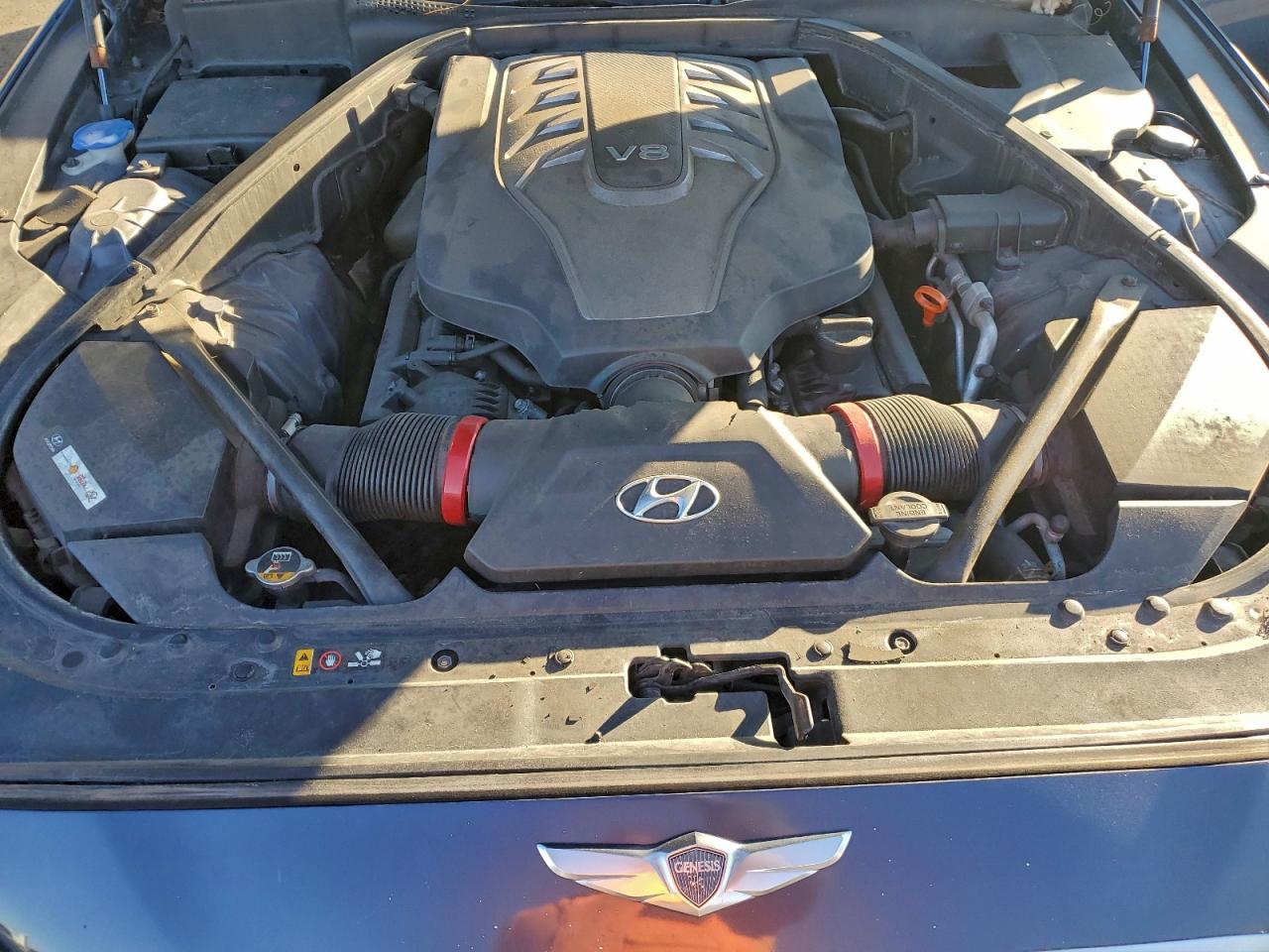 Hyundai Genesis 5.0l Image 9