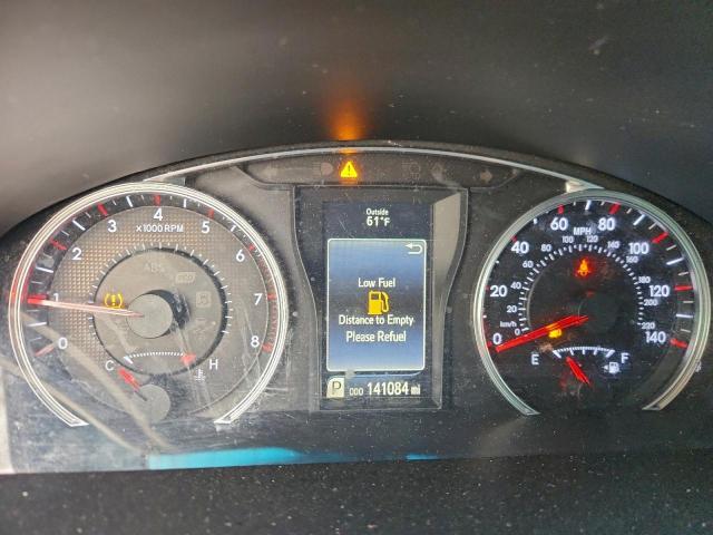 Toyota Camry Le Image 4