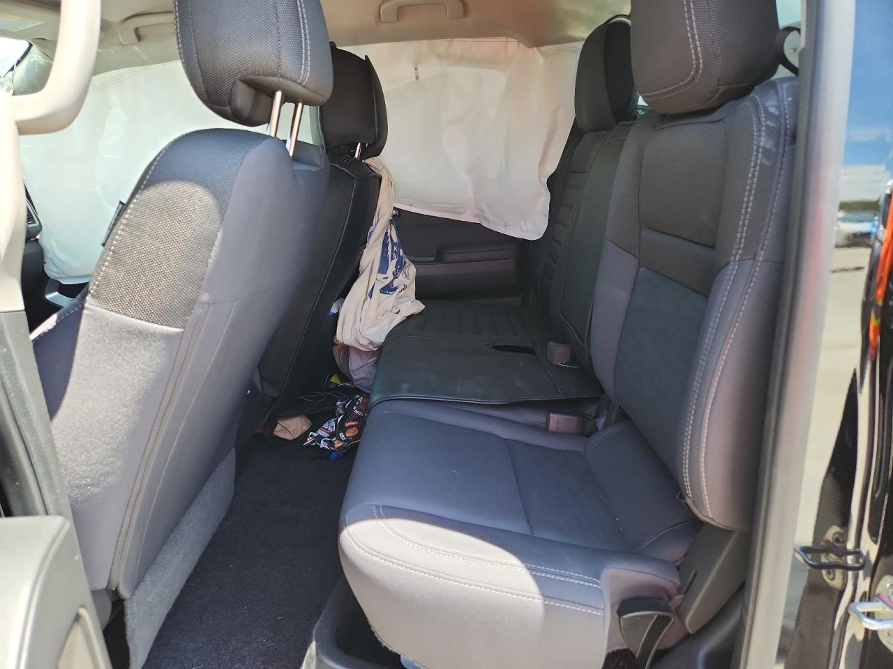 Nissan Frontier S Image 9