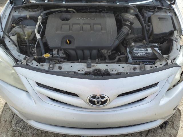 Toyota Corolla Base Image 8