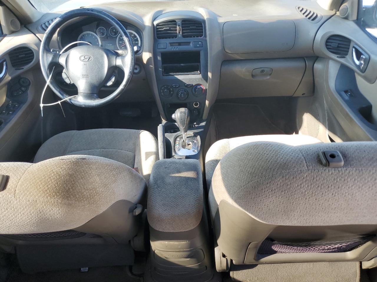 Hyundai SANTA FE Gls Image 12