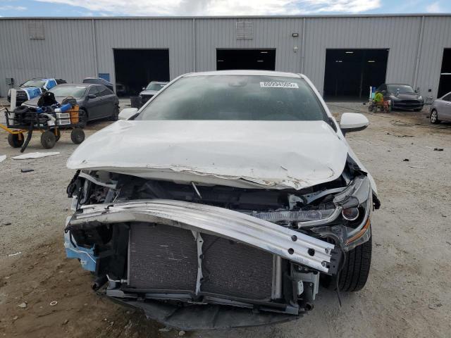 Toyota Corolla Xse Image 7