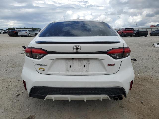 Toyota Corolla Xse Image 12