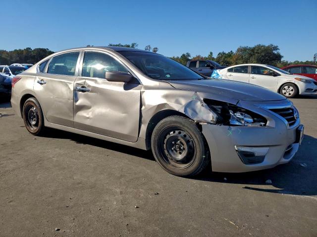 Nissan Altima 2.5 Image 2