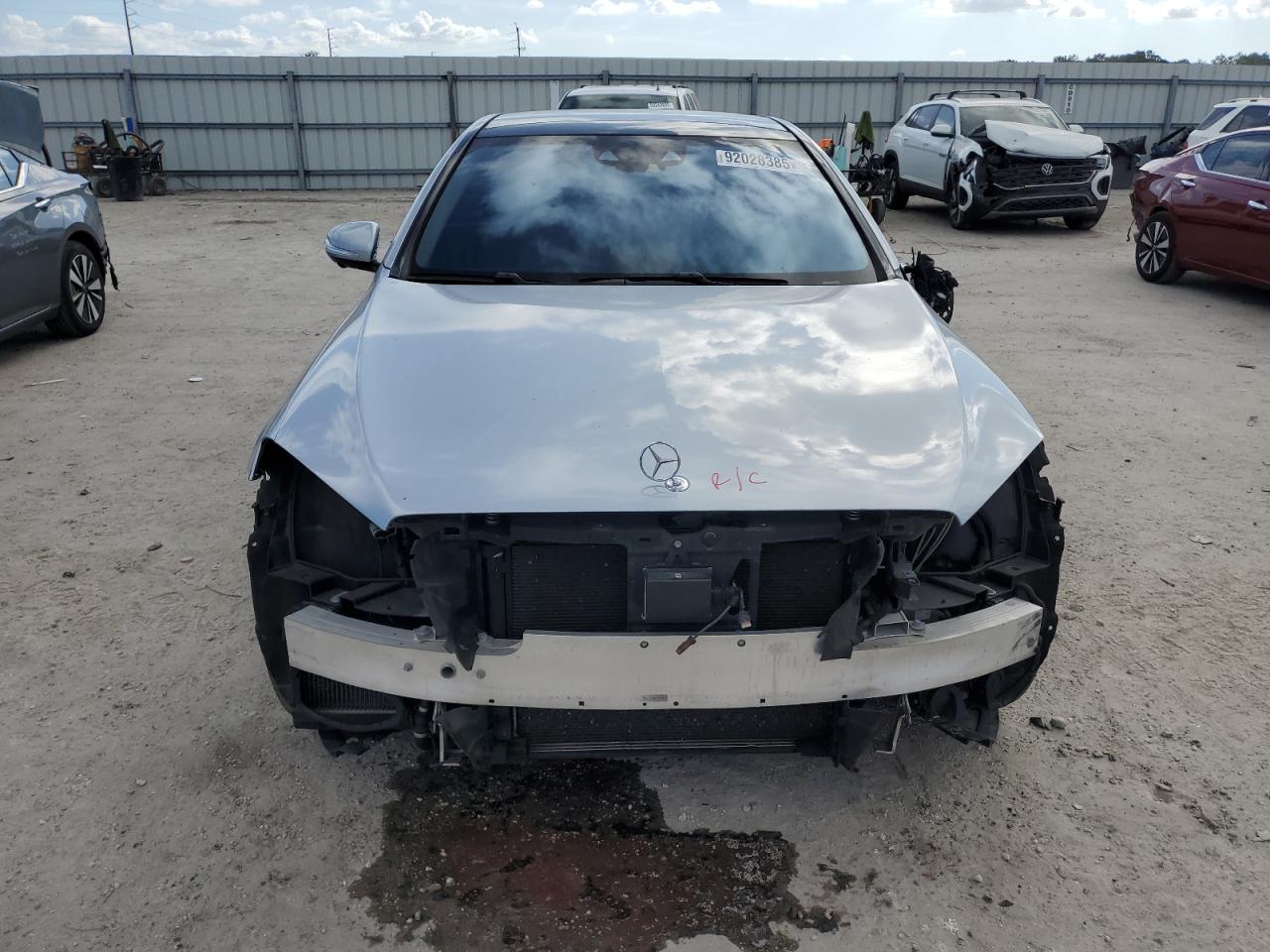 Mercedes-Benz S-Class 550 Image 12