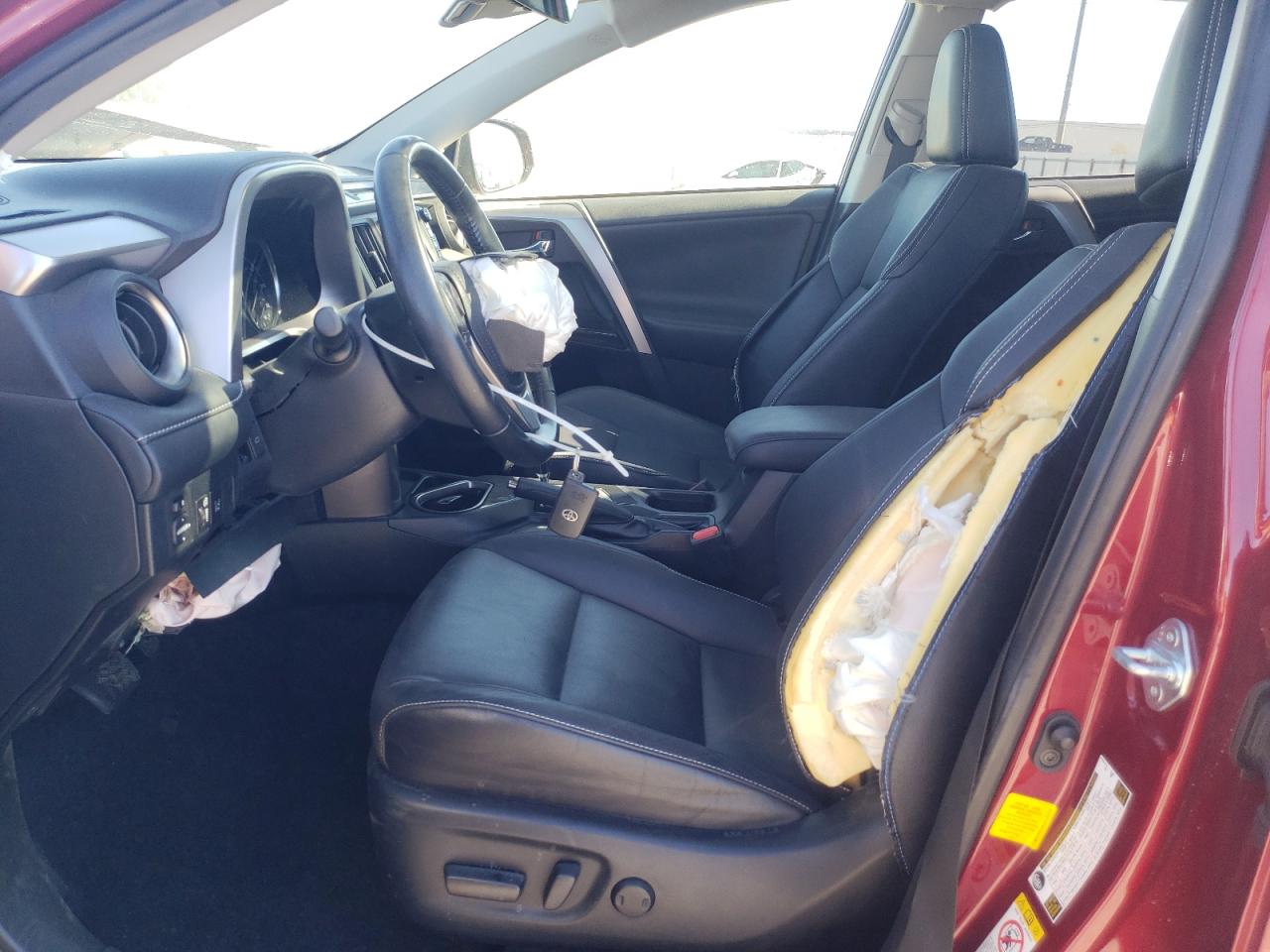 Toyota RAV4 Limited Image 7