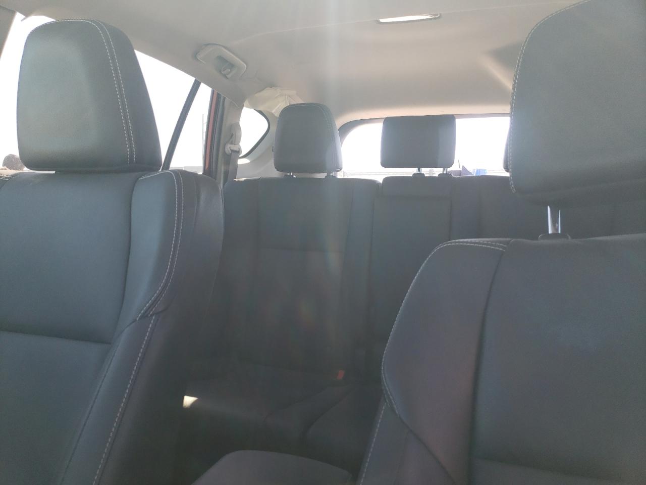 Toyota RAV4 Limited Image 3