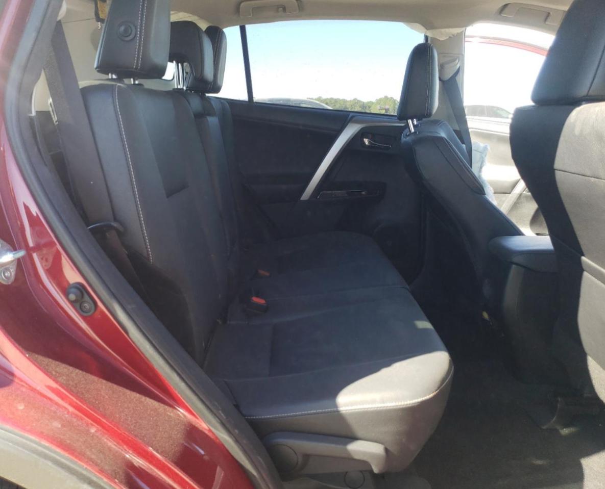 Toyota RAV4 Limited Image 11