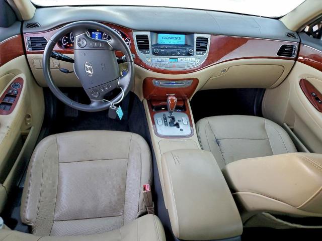 Hyundai Genesis 3.8l Image 2