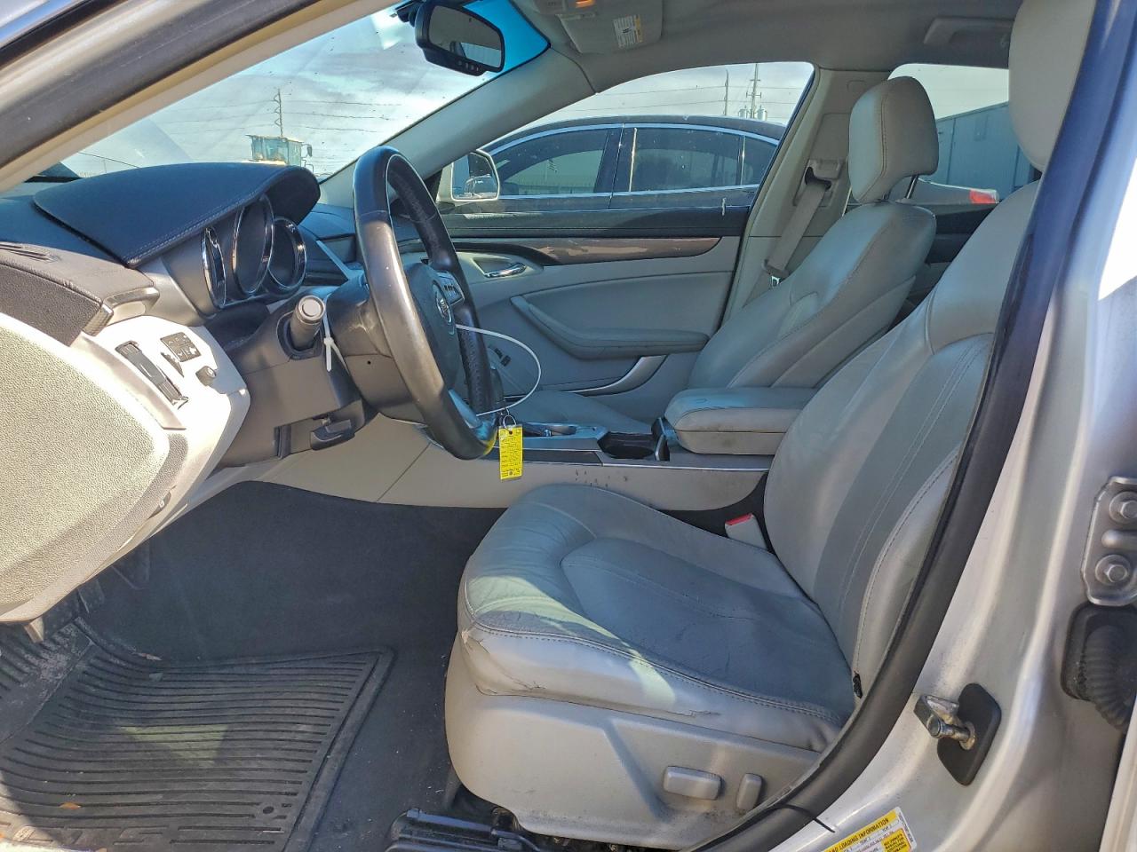 Cadillac CTS Image 8