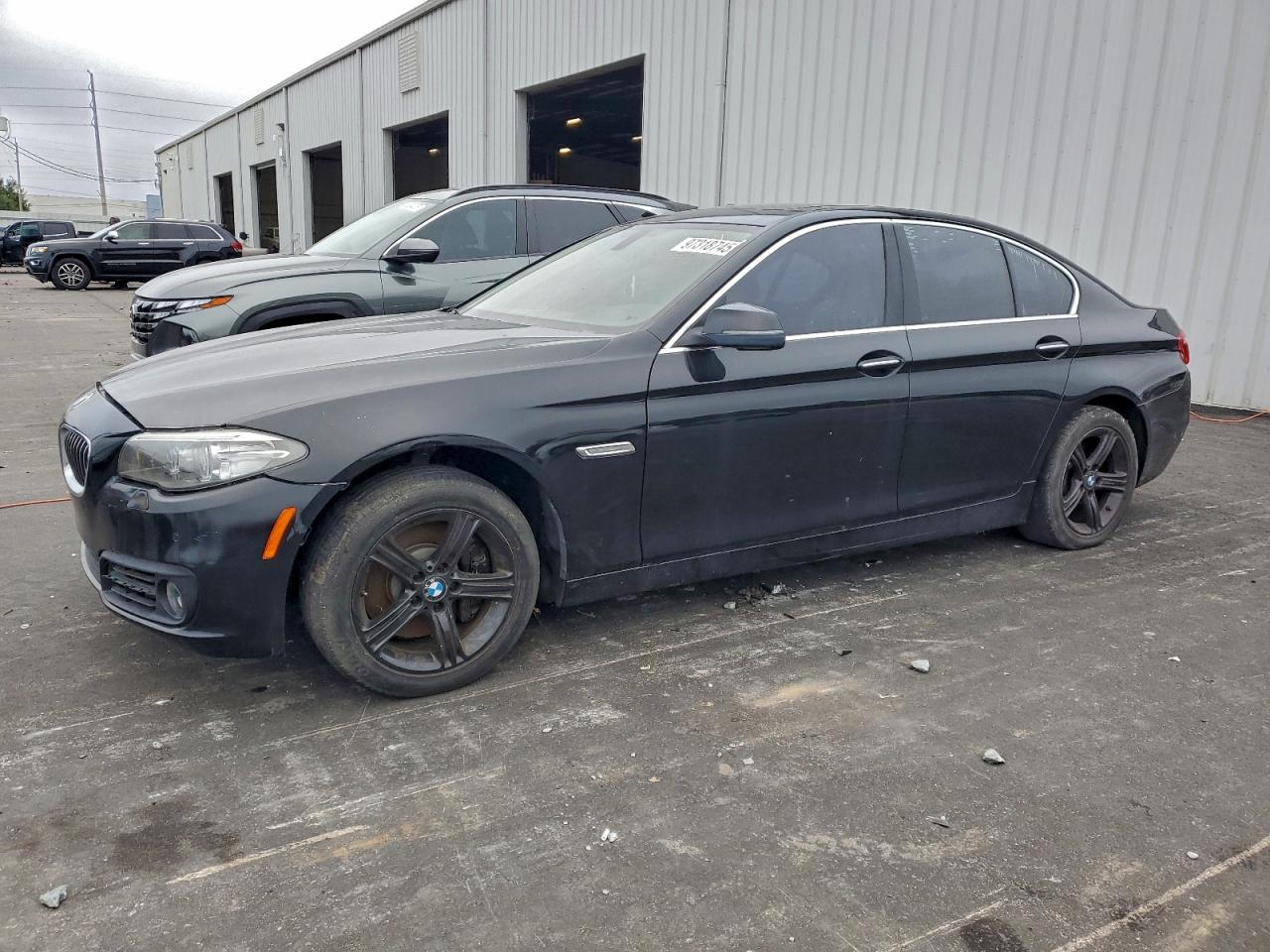 BMW 5 Series I Image 1