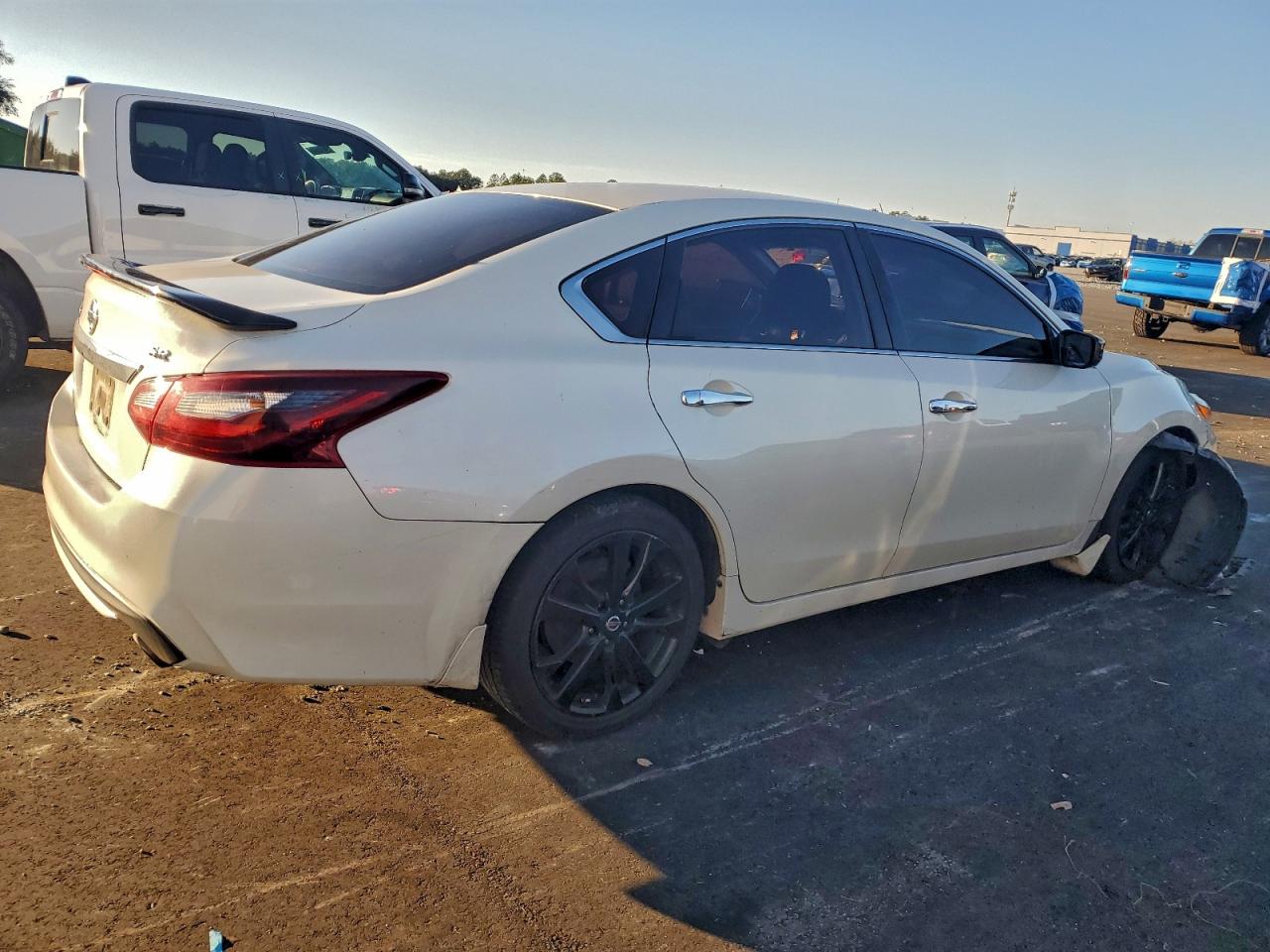 Nissan Altima 2.5 Image 5