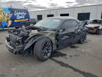  Salvage Dodge Challenger
