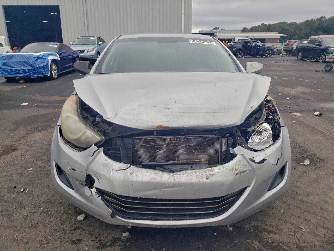 Hyundai ELANTRA Gls Image 4