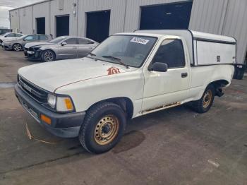  Salvage Toyota Pickup
