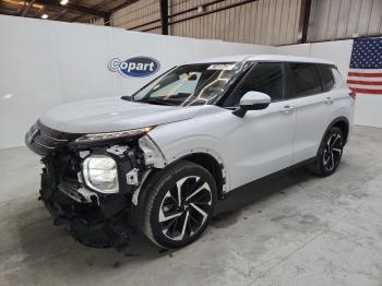  Salvage Mitsubishi Outlander