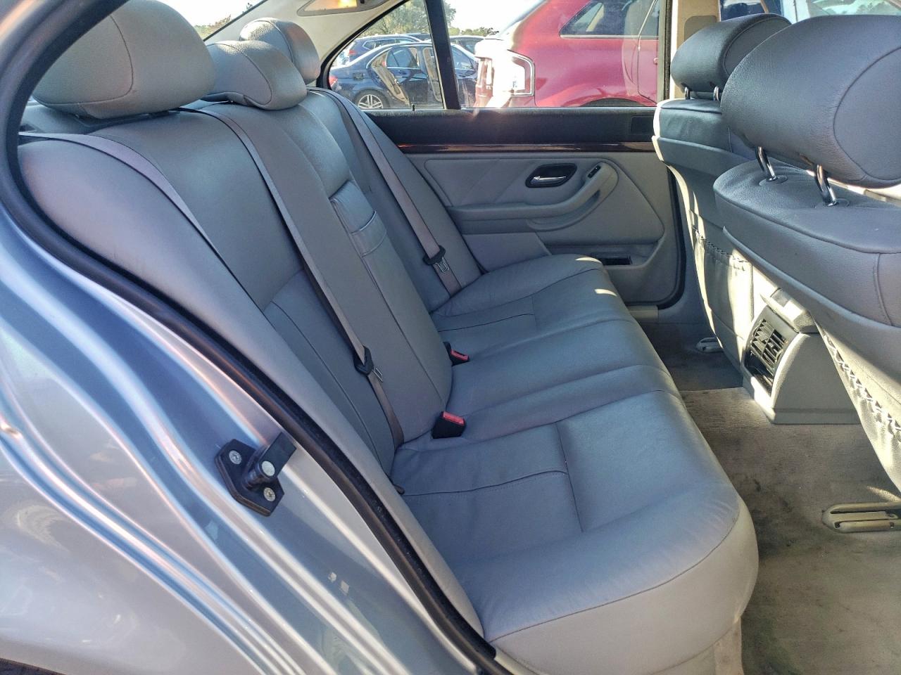 BMW 5 Series I Automatic Image 10