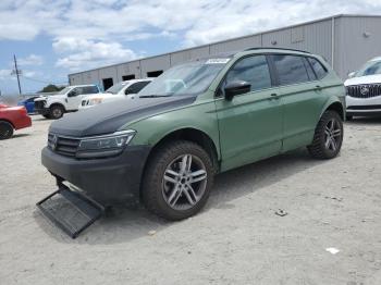  Salvage Volkswagen Tiguan