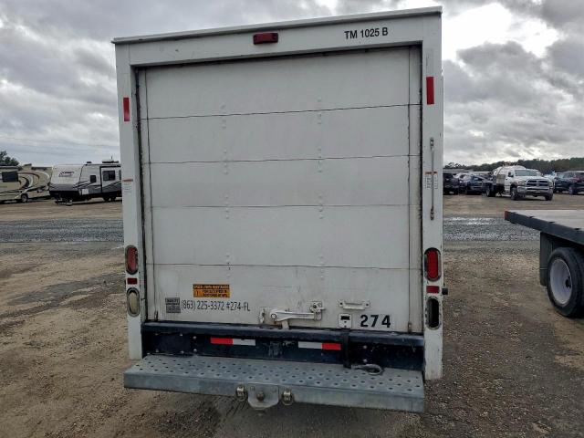 GMC Savana Cutaway G3500 Image 7