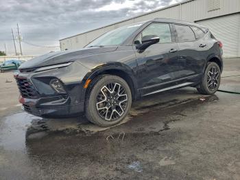 Salvage Chevrolet Blazer