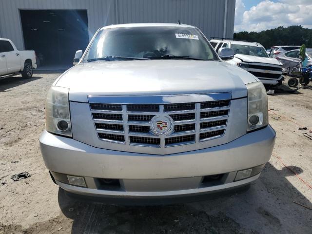 Cadillac Escalade Premium Image 12