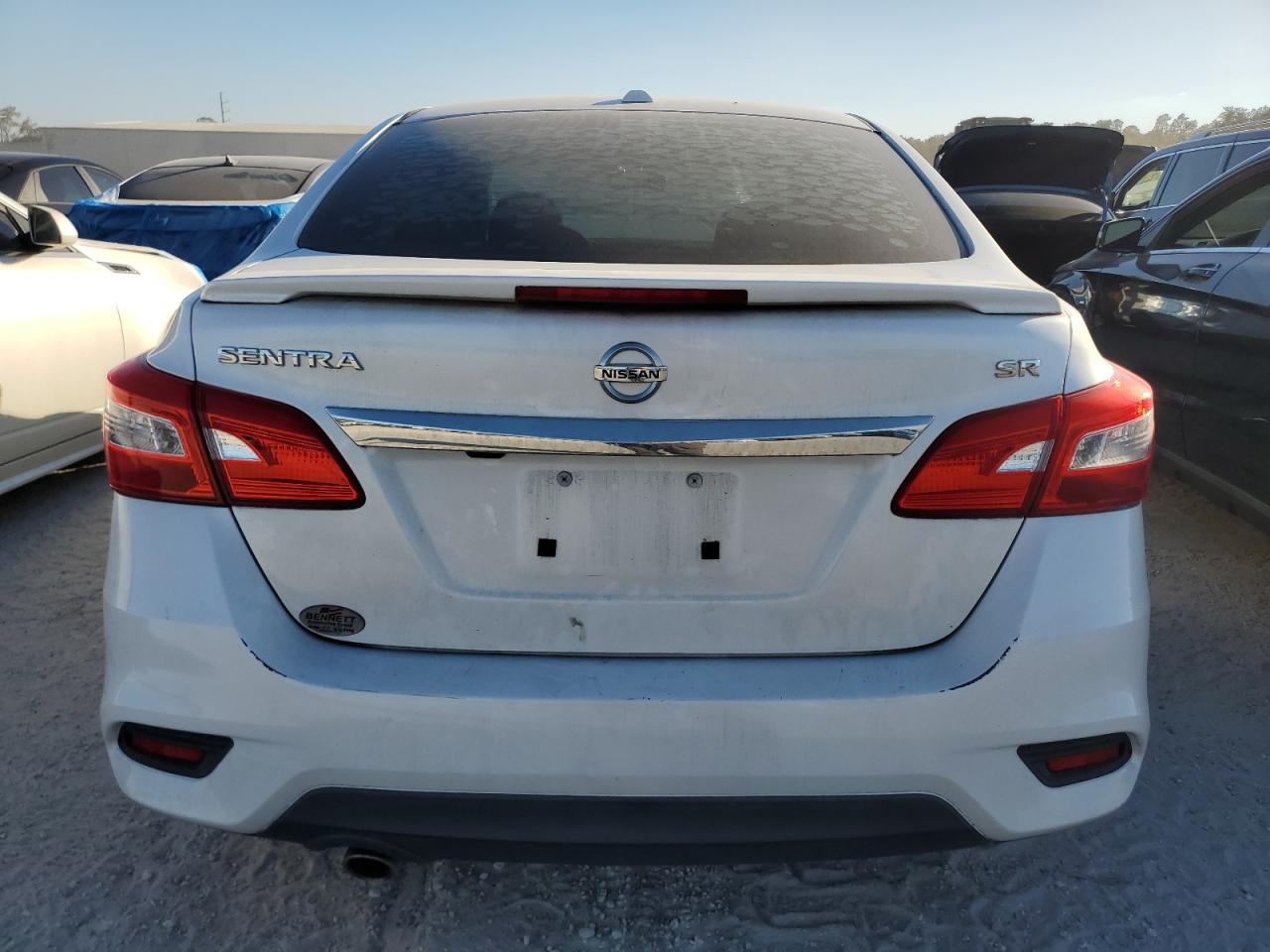 Nissan Sentra S Image 8