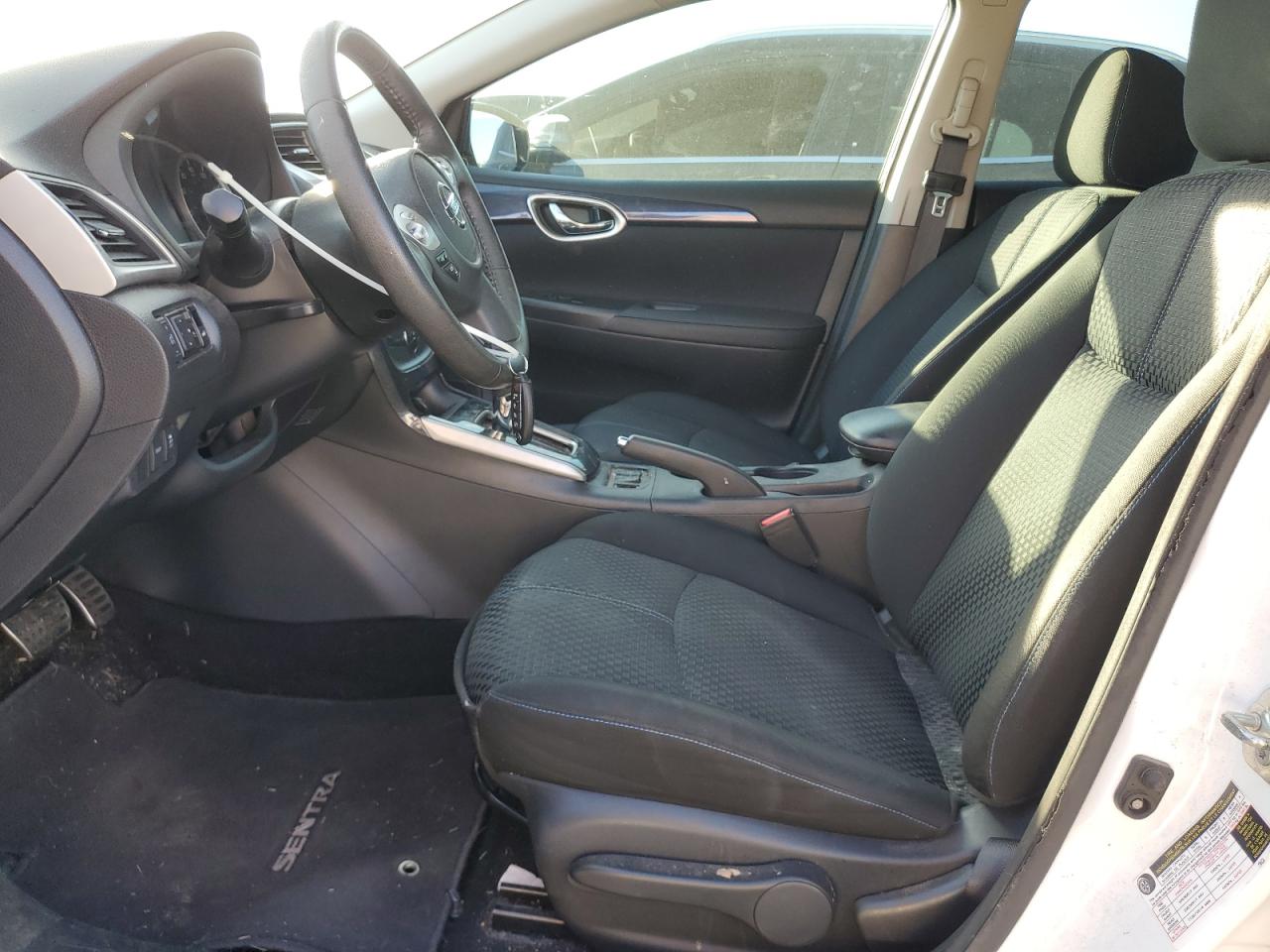 Nissan Sentra S Image 12