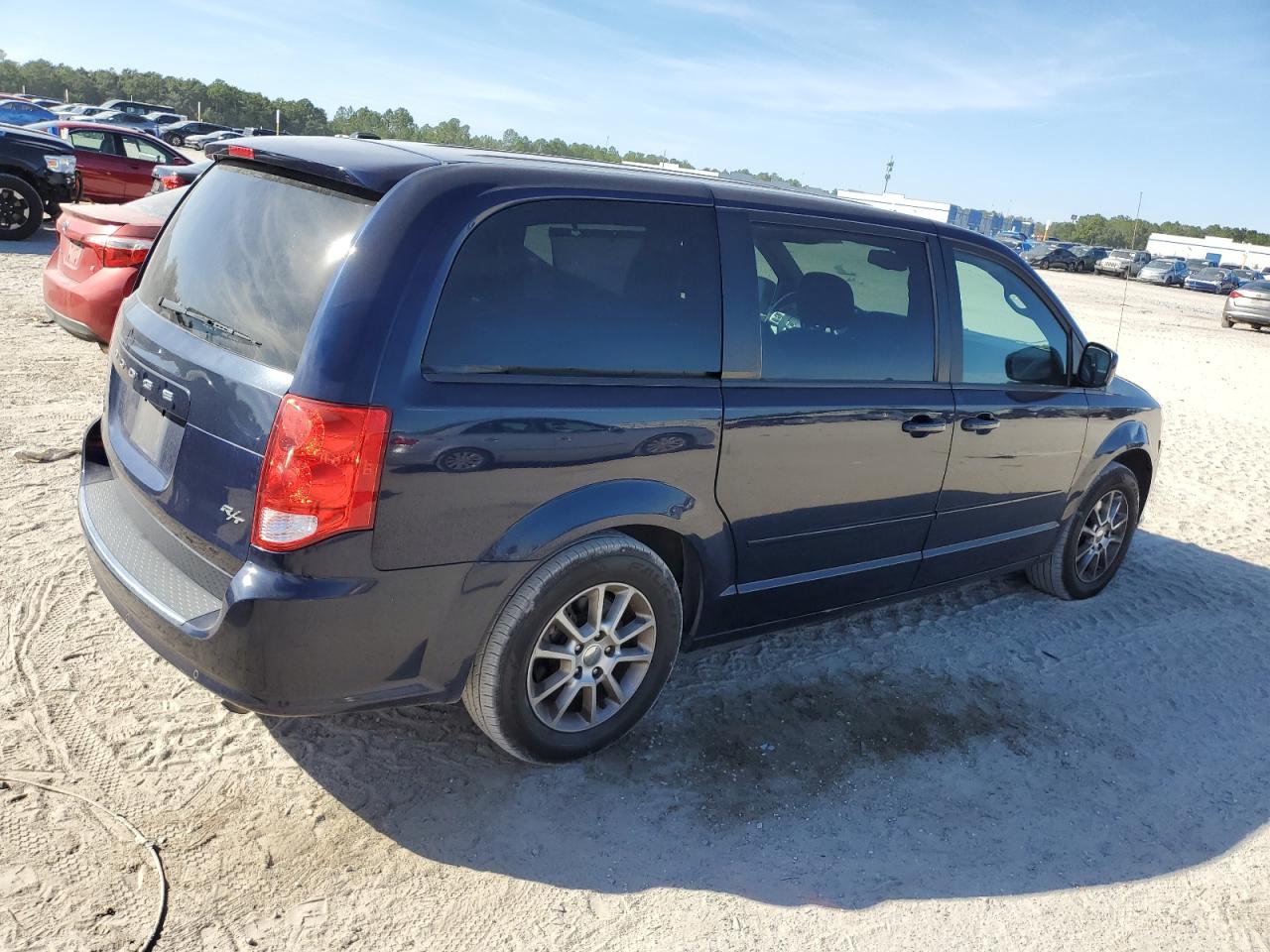 Dodge Caravan R/t Image 9