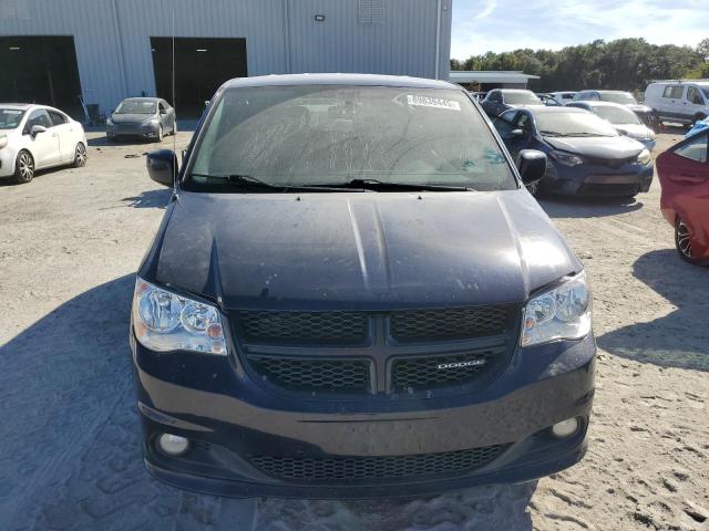 Dodge Caravan R/t Image 13