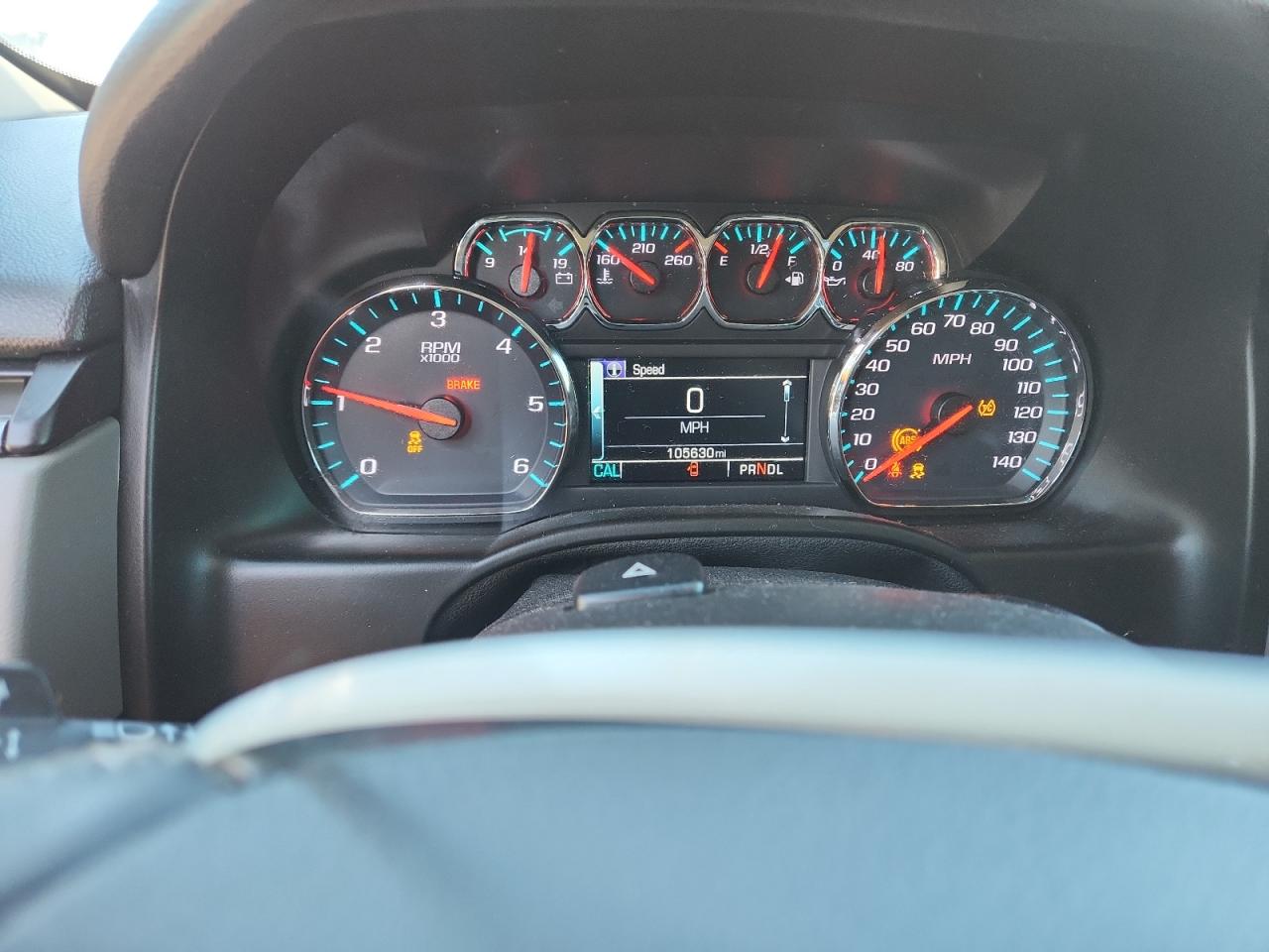 Chevrolet Suburban C1500 Lt Image 13