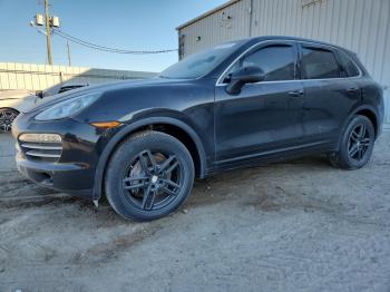  Salvage Porsche Cayenne
