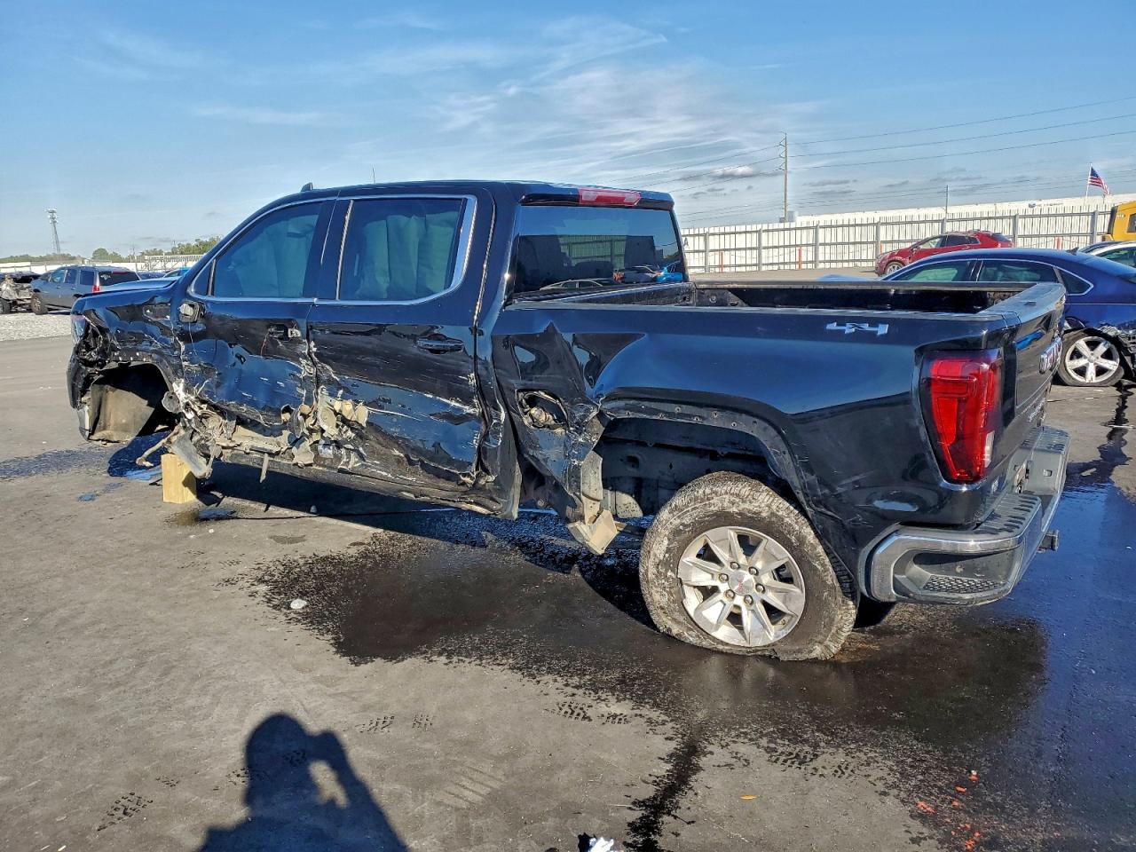 GMC Sierra K1500 Sle Image 11