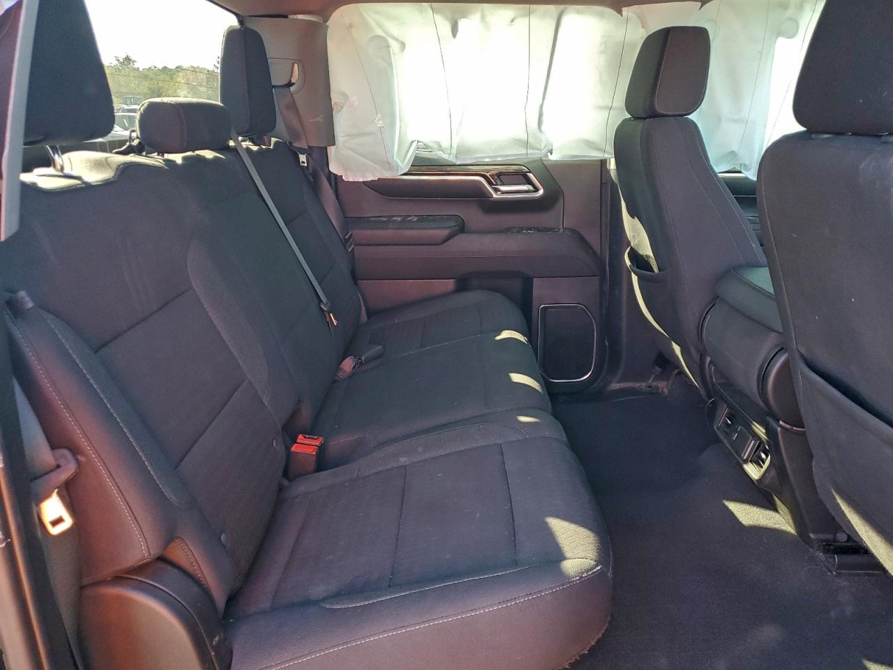 GMC Sierra K1500 Sle Image 6