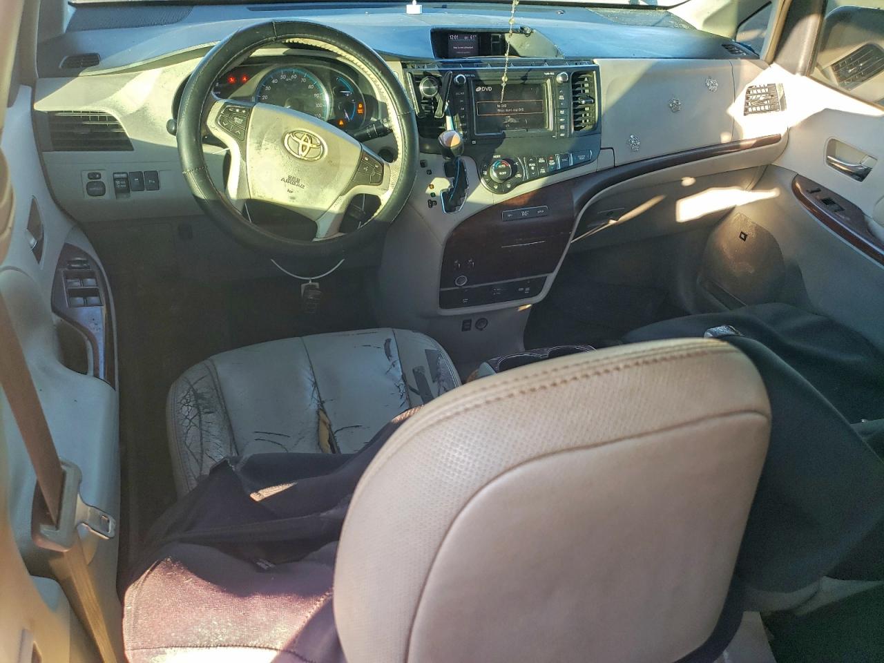 Toyota Sienna Xle Image 4