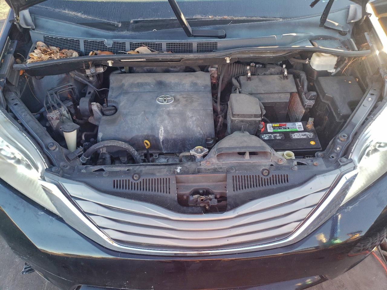 Toyota Sienna Xle Image 5