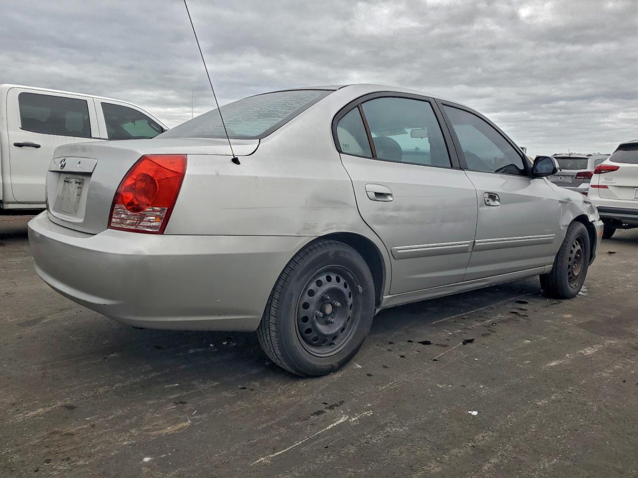 Hyundai ELANTRA Gls Image 3