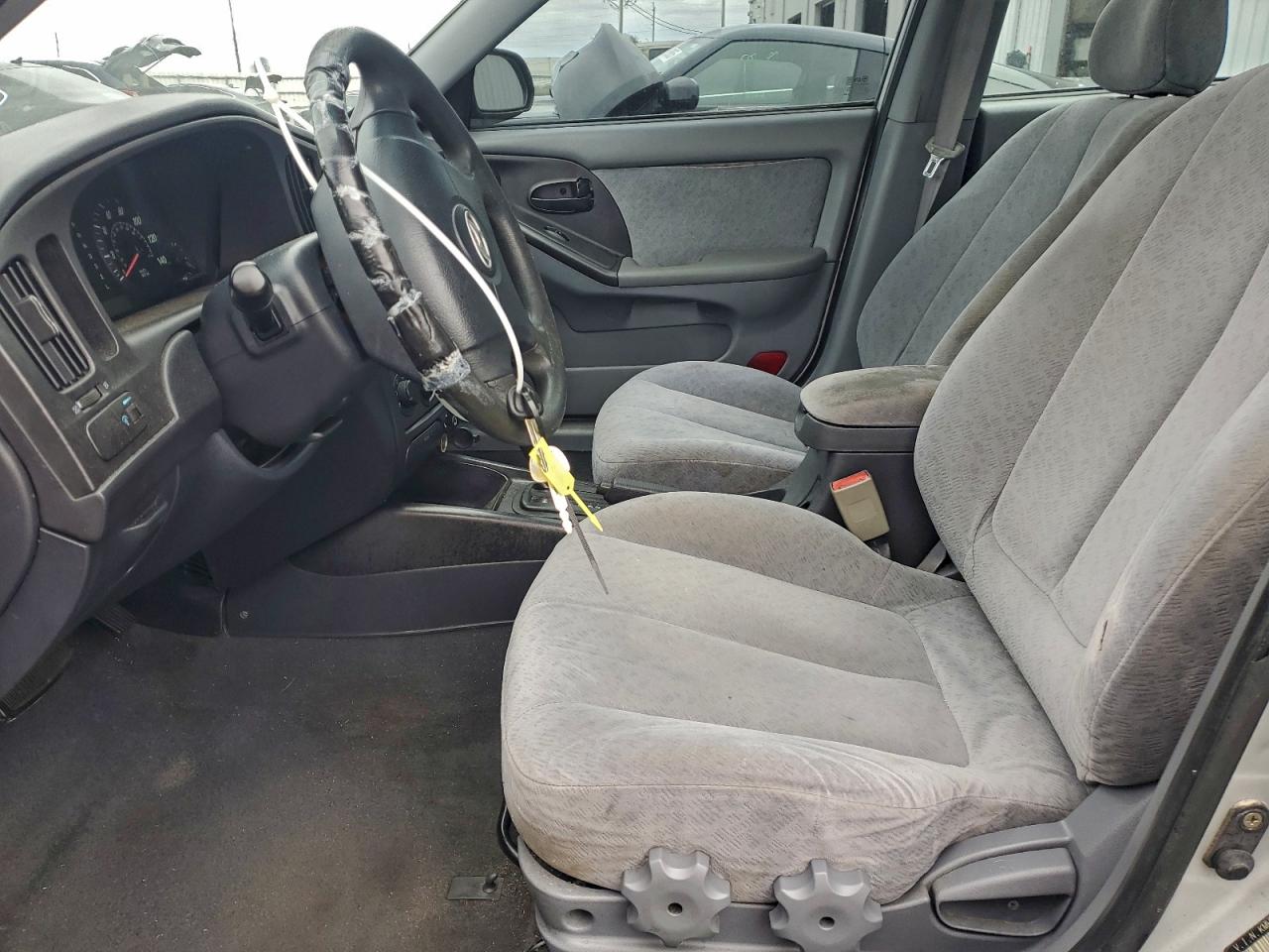 Hyundai ELANTRA Gls Image 5