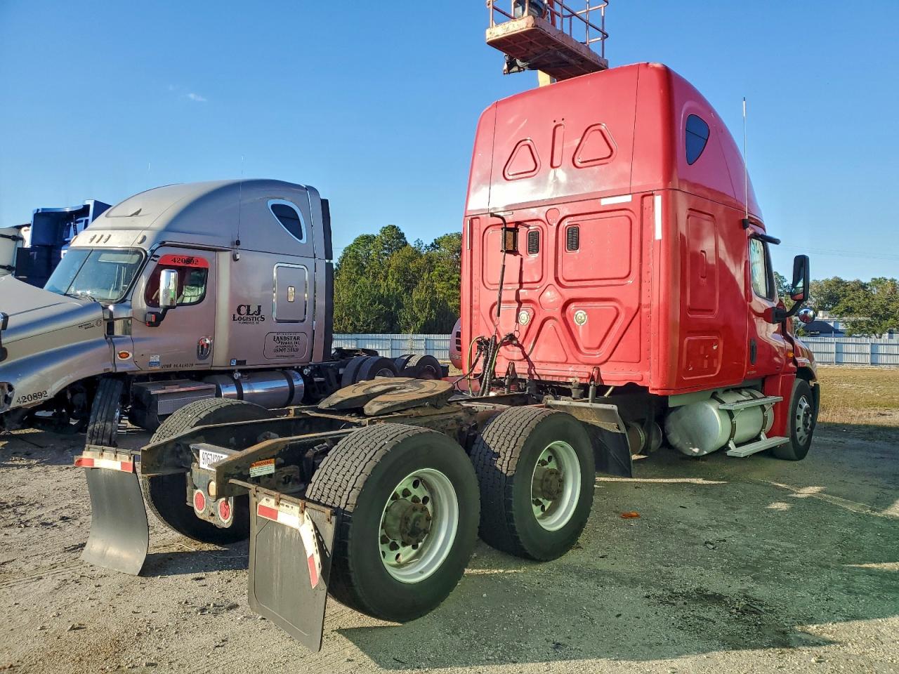 Freightliner Cascadia Image 4