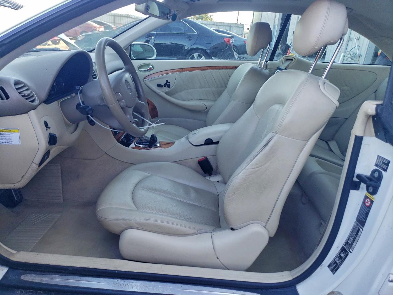 Mercedes-Benz Clk-class 320c Image 6