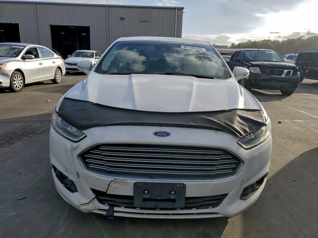 Ford Fusion Se Image 2
