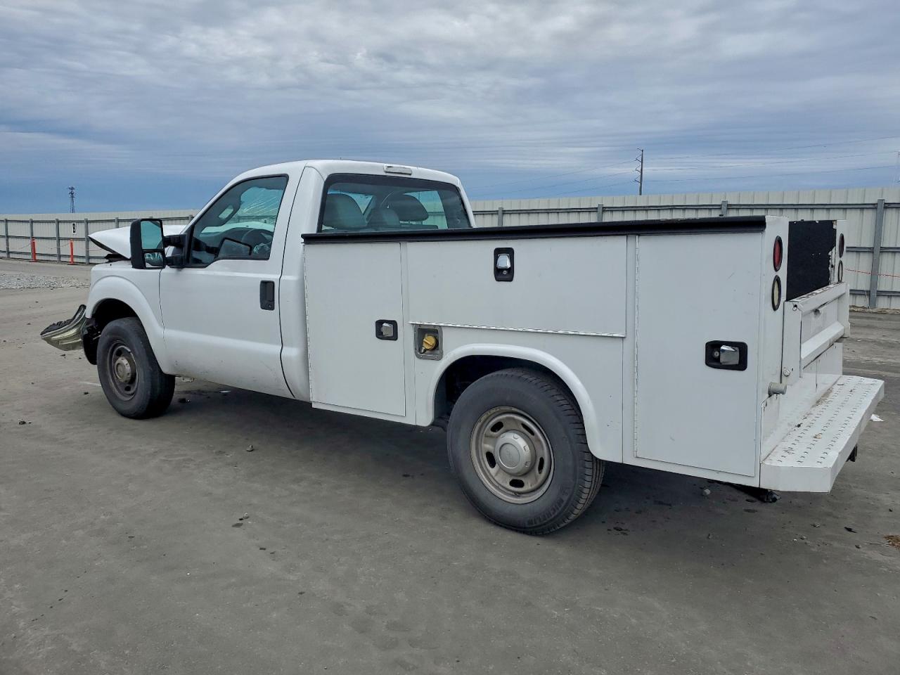 Ford F-250 Super Duty Image 2