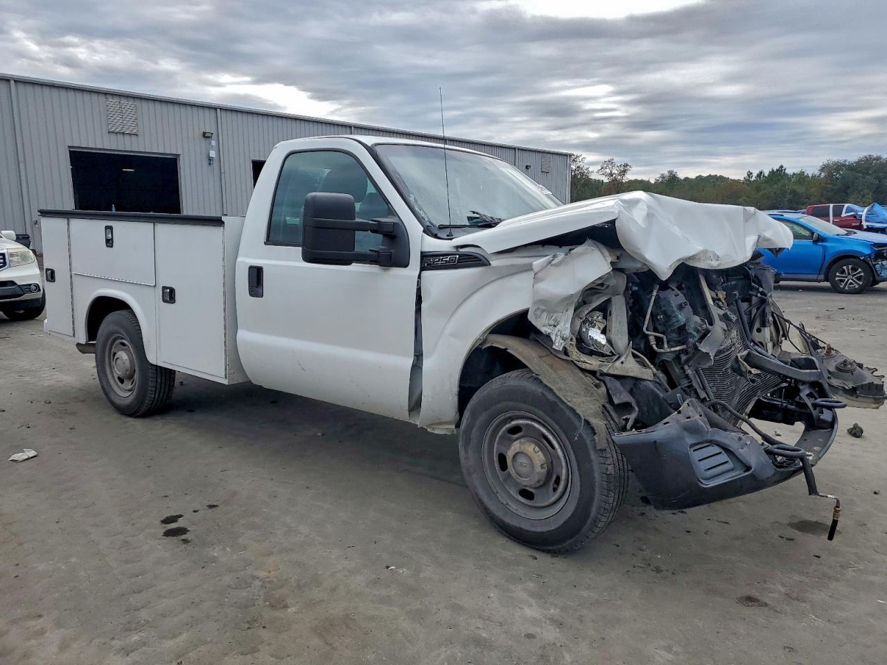 Ford F-250 Super Duty Image 4