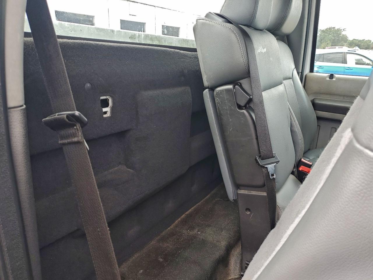 Ford F-250 Super Duty Image 12