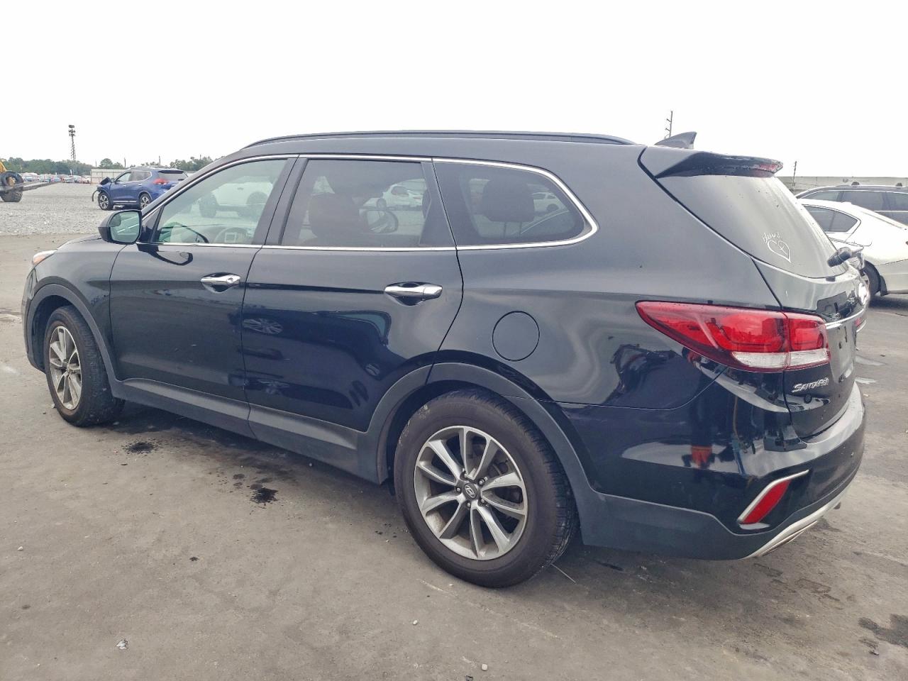 Hyundai SANTA FE Se Image 2