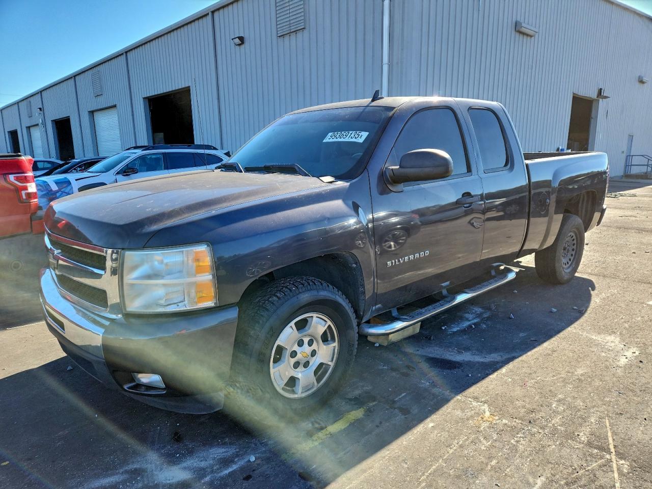 Chevrolet Silverado C1500 Lt Image 1